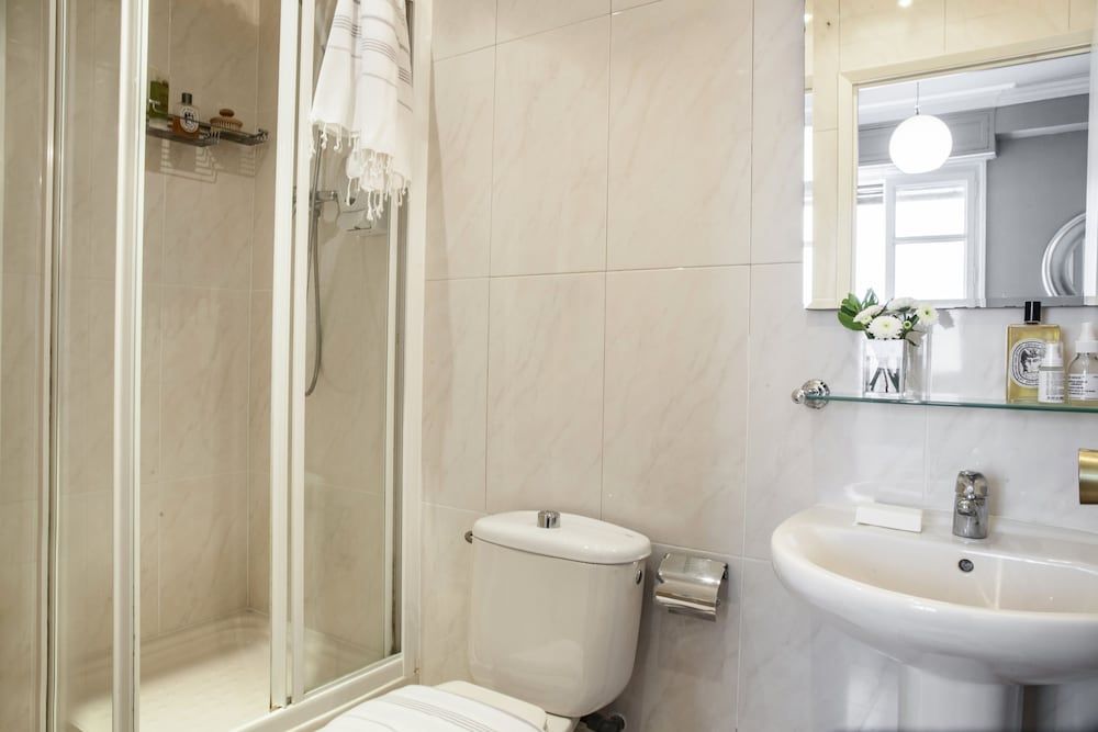 Ainb B&B Eixample Muntaner Standard Double or Twin Room 20