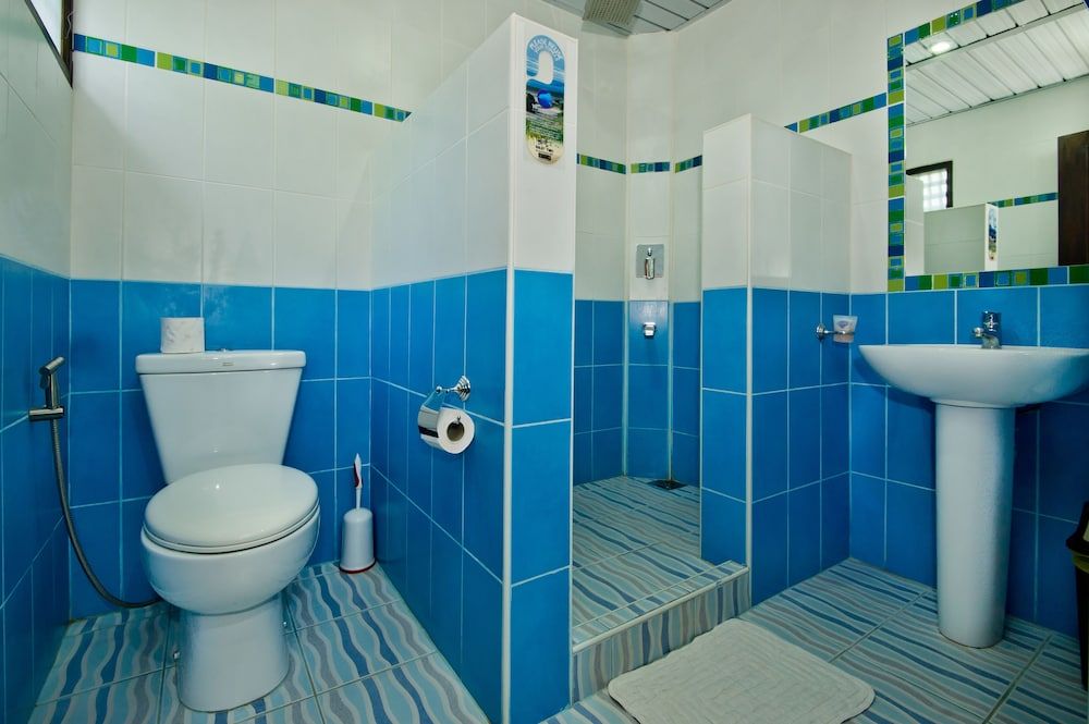 Balay Tuko Garden Inn Deluxe Twin Room 5