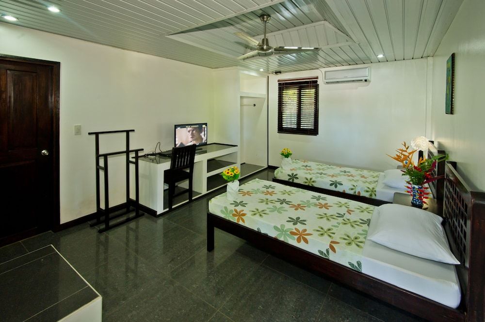 Balay Tuko Garden Inn Deluxe Twin Room