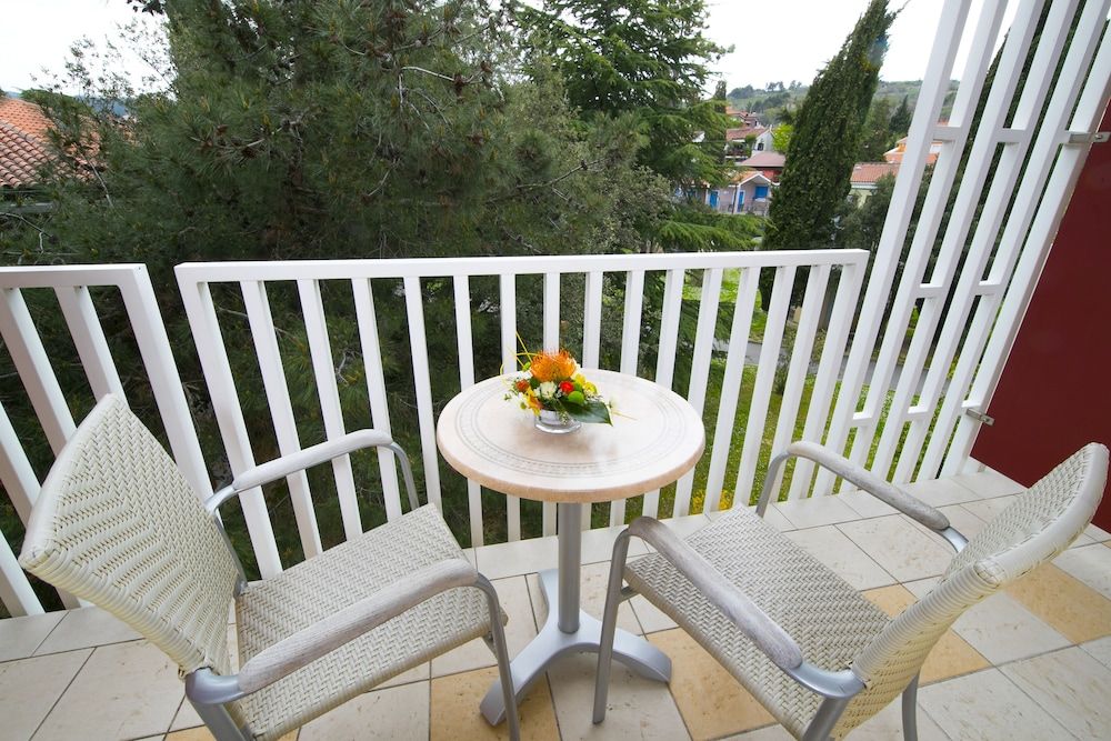 Hotel Mirta – San Simon Resort Family room 2 5