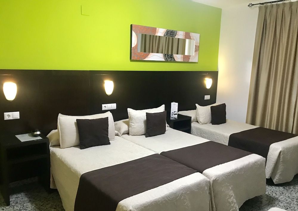 Hotel de los Faroles Triple Room