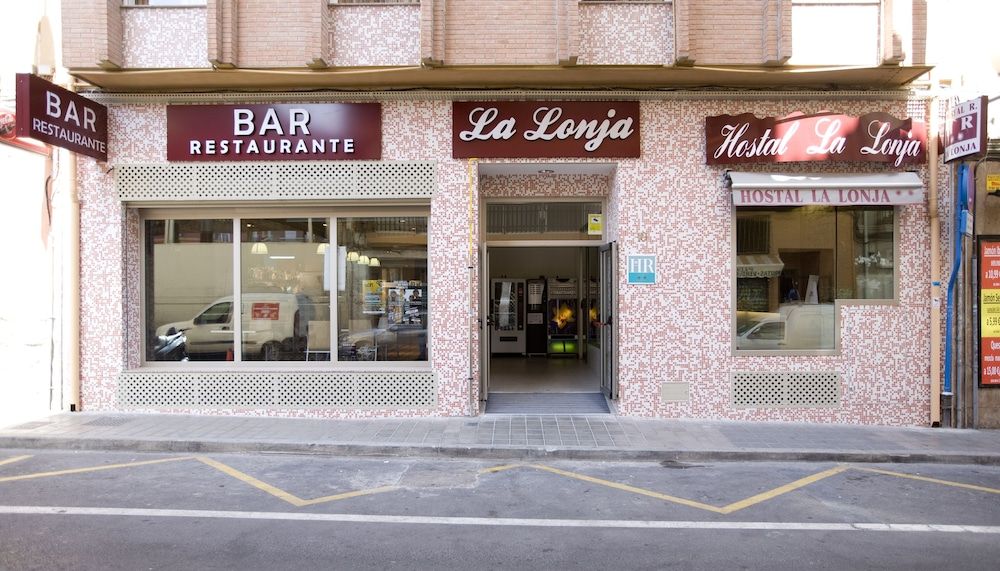undefined Hostal La Lonja 3