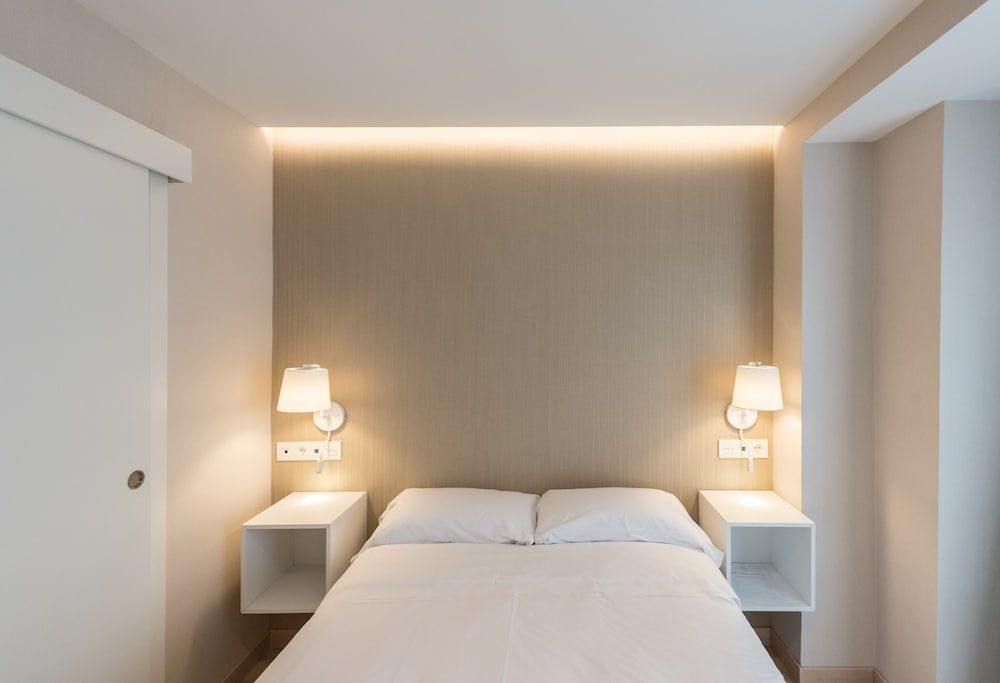 Hostal La Lonja Double Room 6