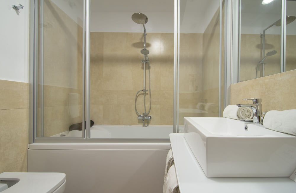 undefined Hostal La Lonja 9