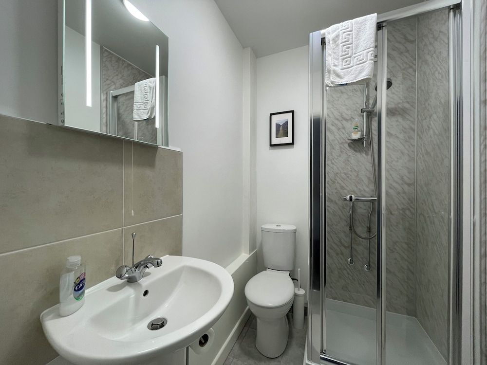 Gateway Hotel Double Room, Ensuite 14