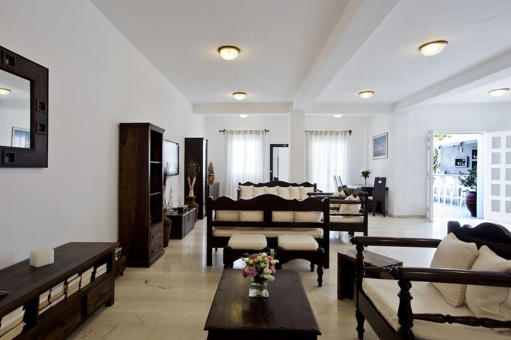 undefined Alexandra Hotel 9