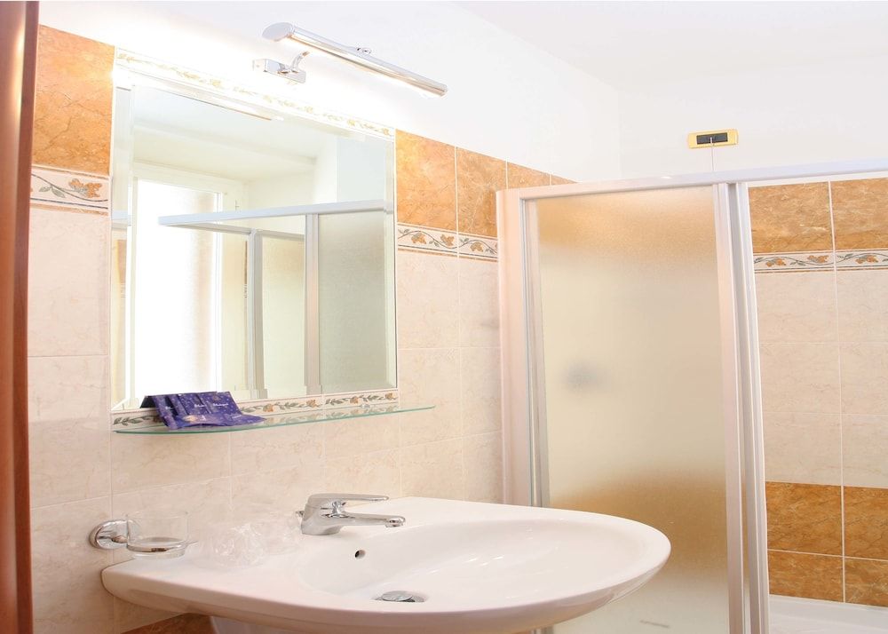 Hotel Chicago Double or Twin Room 5