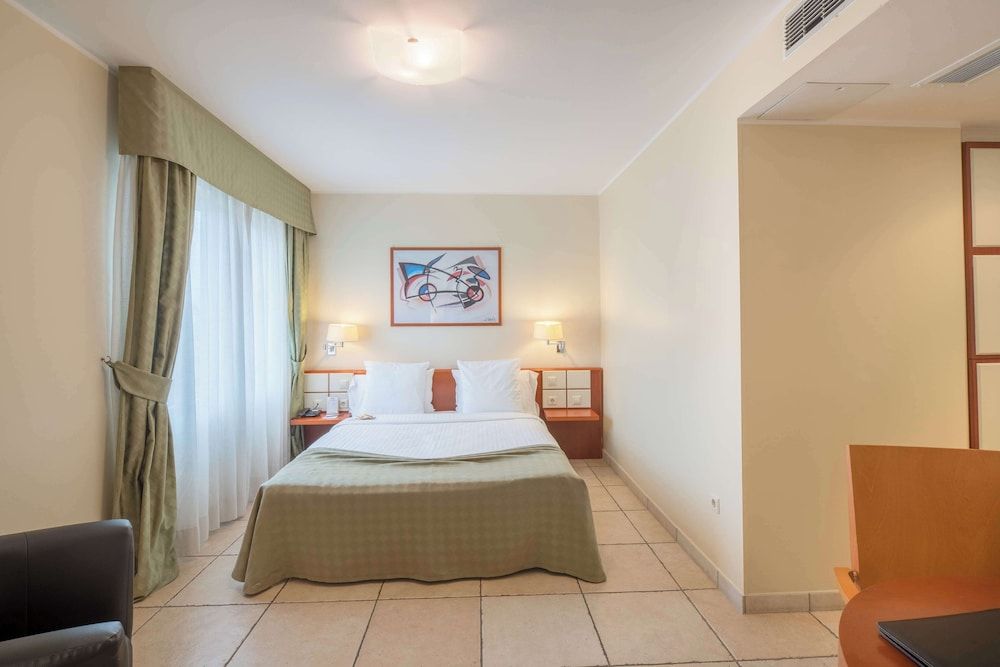 Best Western Plus Grand Hotel Victor Hugo Superior Room, 1 Double Bed (bâtiment principal) 5