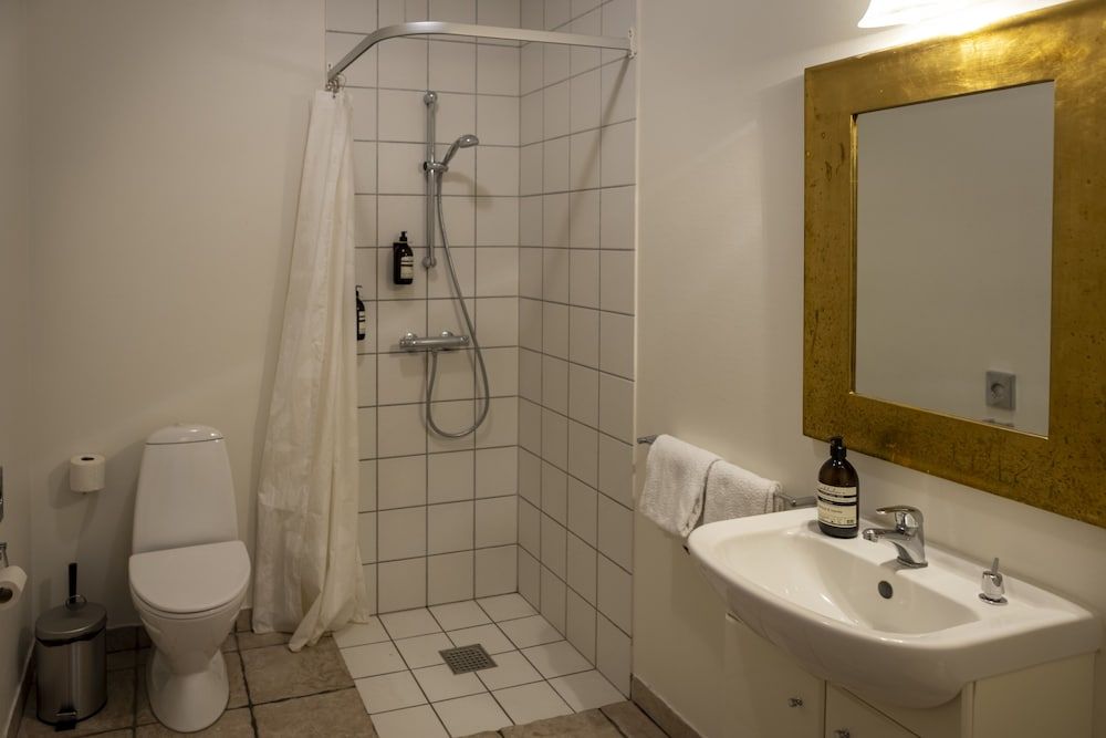 Sonnerupgaard Gods Apartment, 2 Bedrooms, Private Bathroom 5