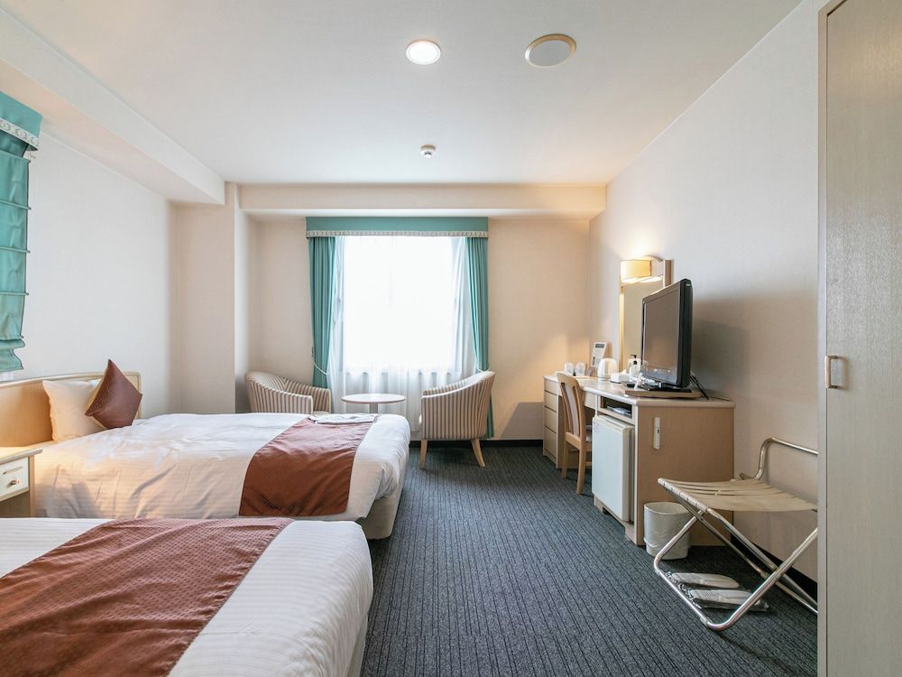 Twin Room, Non Smoking, Corner