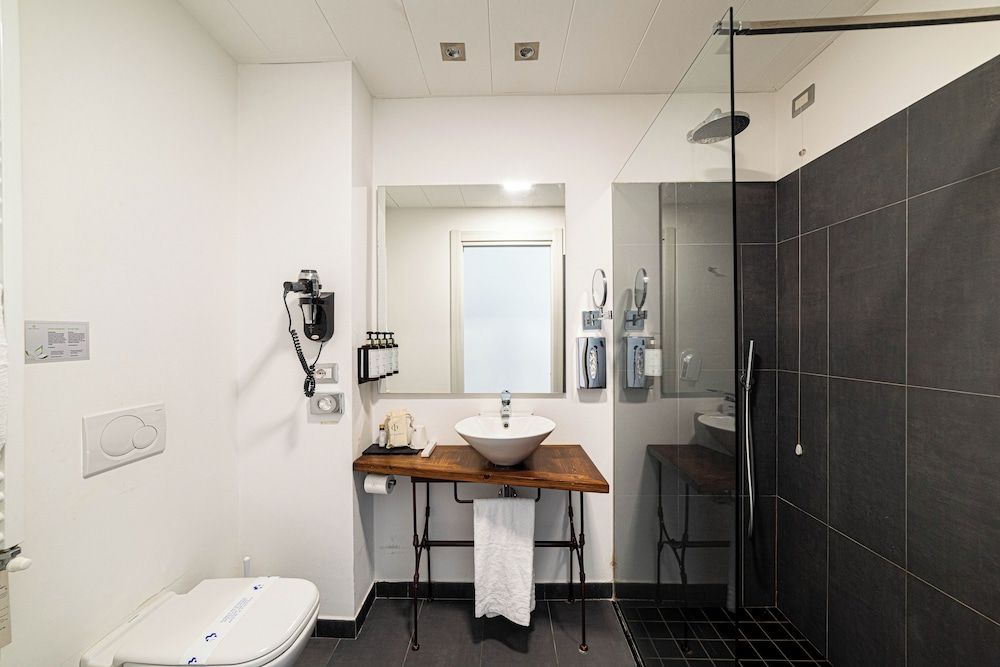 Phi Hotel Milano Classic Double Room 6