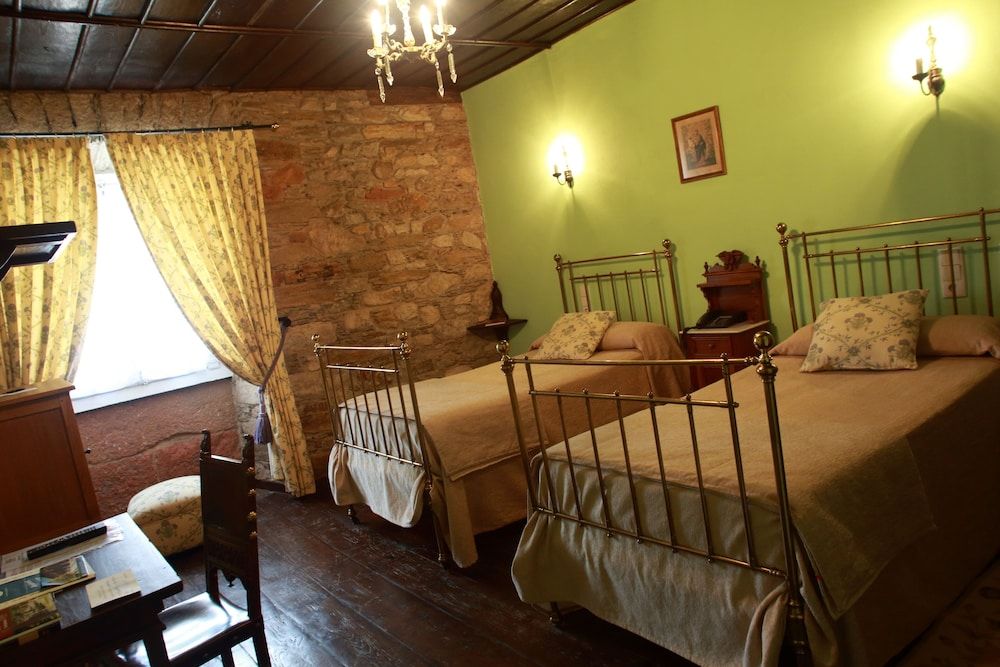 Hotel Monumento Pazo do Castro Superior Double or Twin Room 3