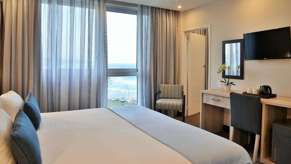 Blue Marlin All-Inclusive Seascape by Dream Resorts Family Room 10