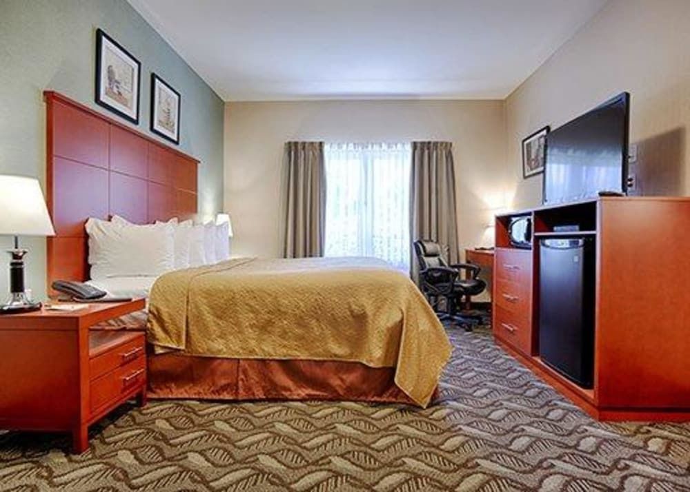 Quality Inn Standard Room, 2 Queen Beds, Non Smoking 2