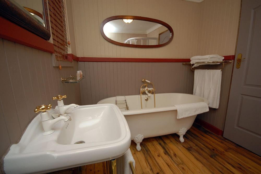 Emerald Resort & Casino 2 Bedroom Bush Lodge 3