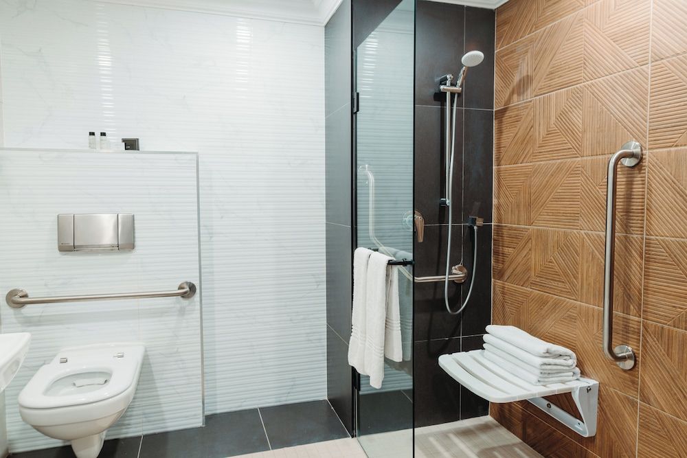 Emerald Resort & Casino Wheelchair Accessible Room 2