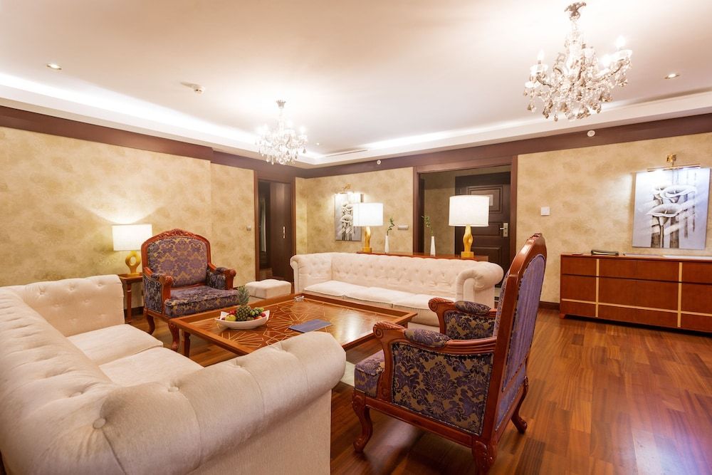 Dedeman Oskemen Hotel Irtysh Suite