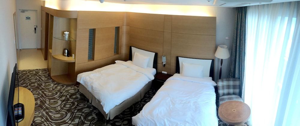 SunValley Hotel Standard Twin Room 3