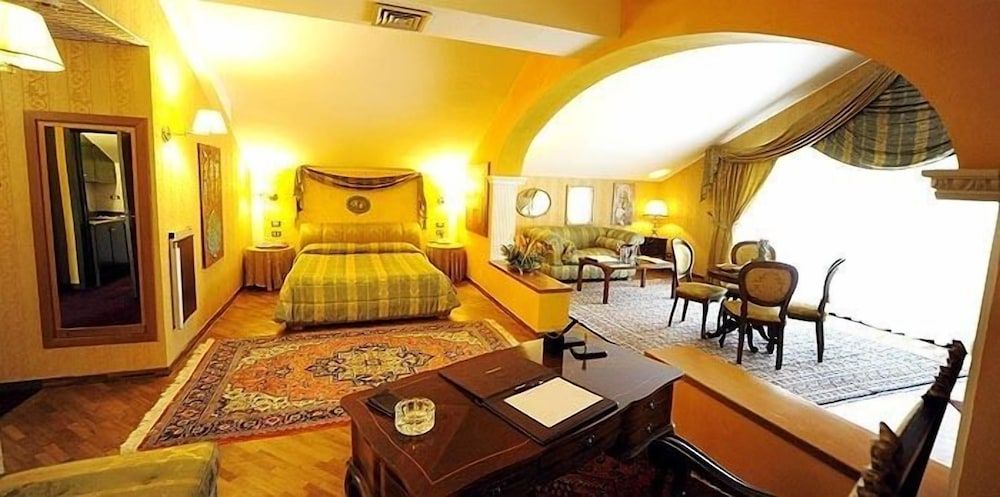 Filippone Hotel & Ristorante Executive Suite 4