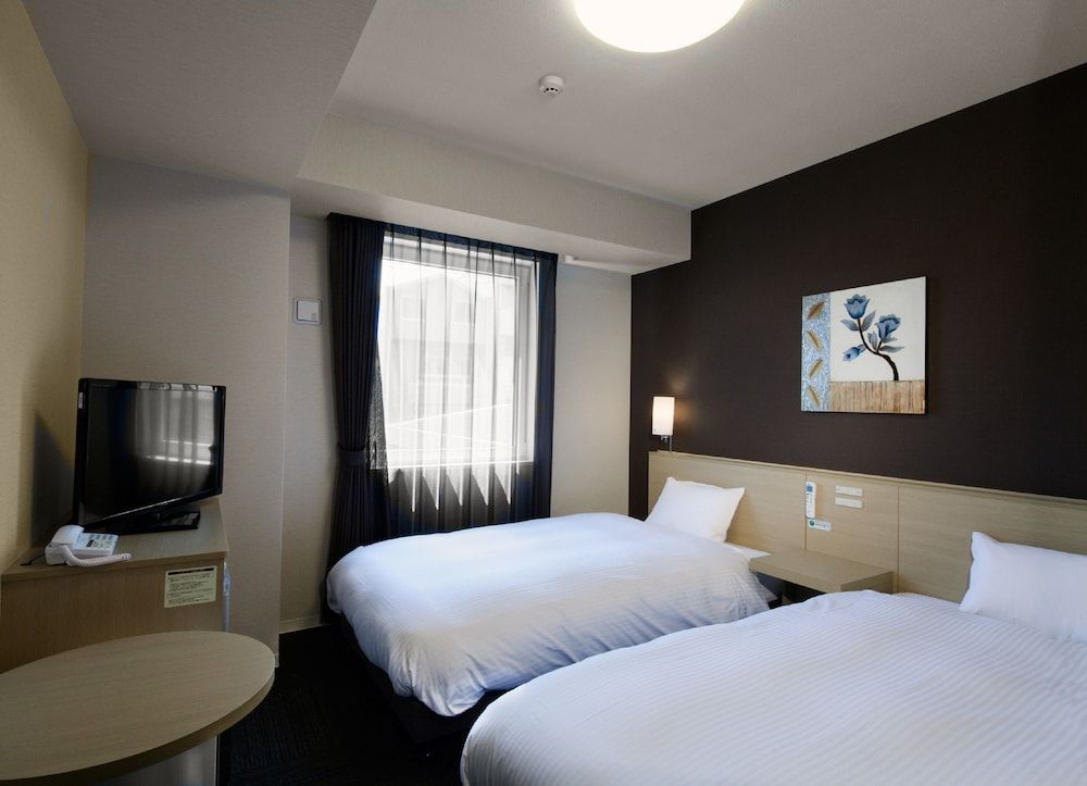 Twin Room with Bath, Non Smoking