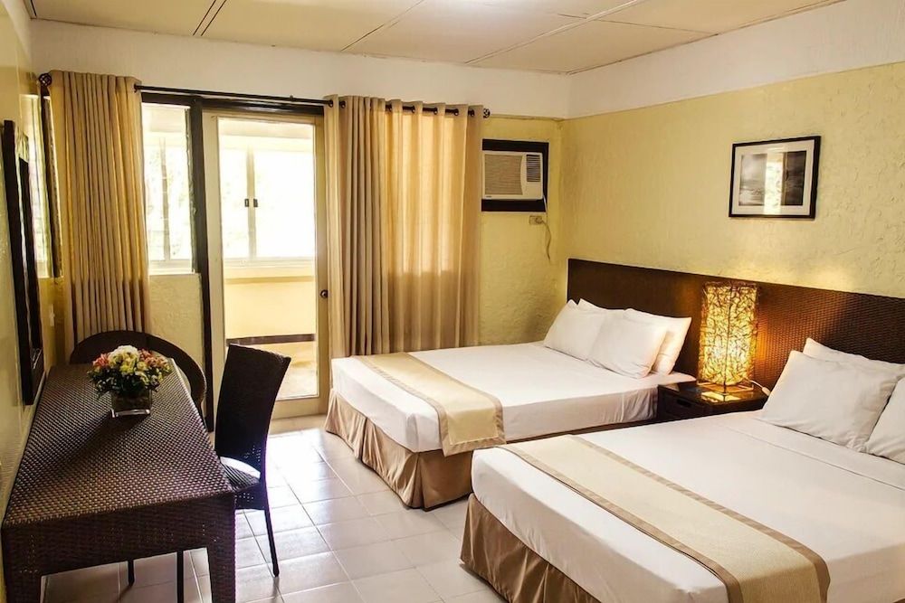 Matabungkay Beach Hotel Family Room, 1 Bedroom