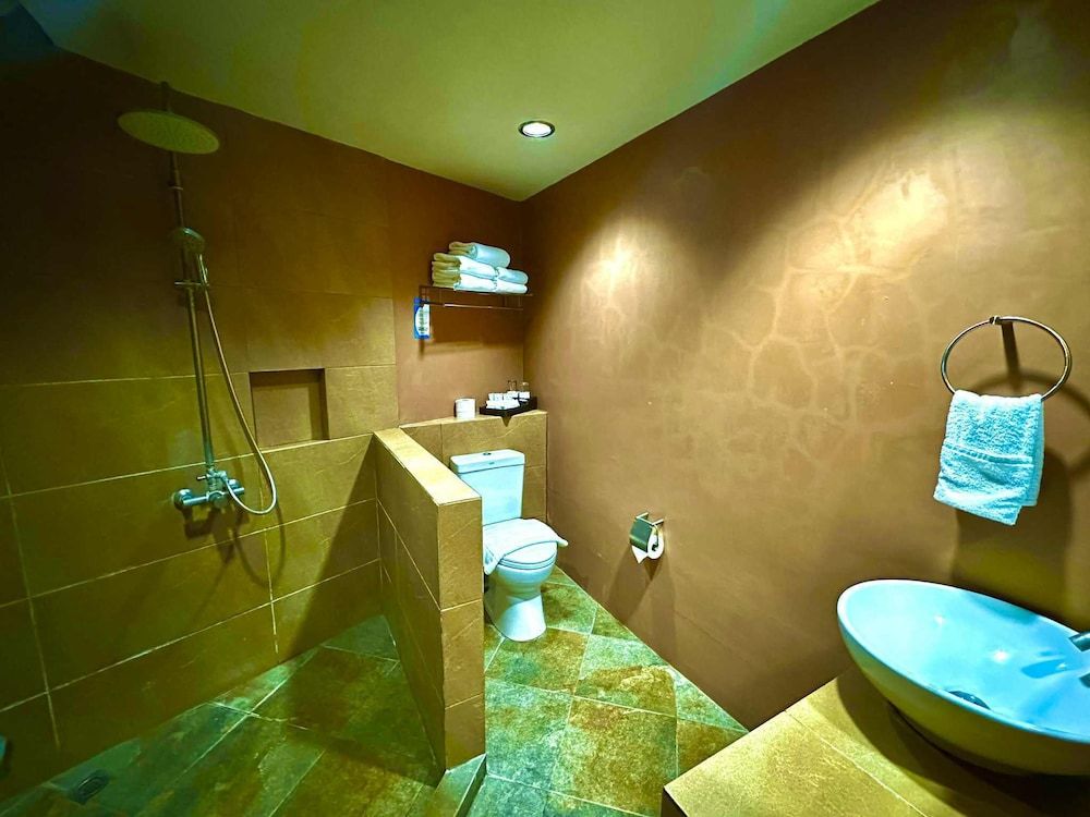 Matabungkay Beach Hotel Family Villa, Garden View, Beachside 3