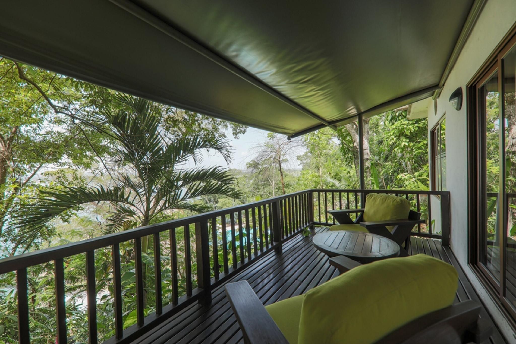 Garden View Room Queen