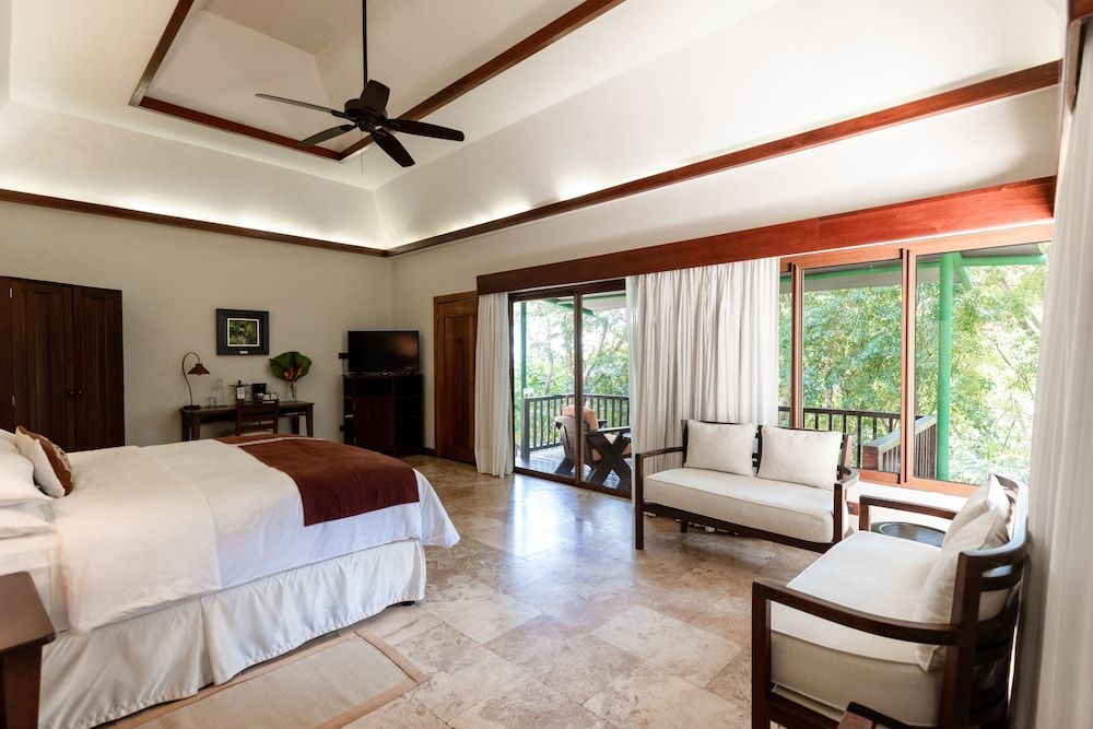 Bolontiku Boutique Hotel, Member of the Cayuga Collection Lake Breeze Suite 3