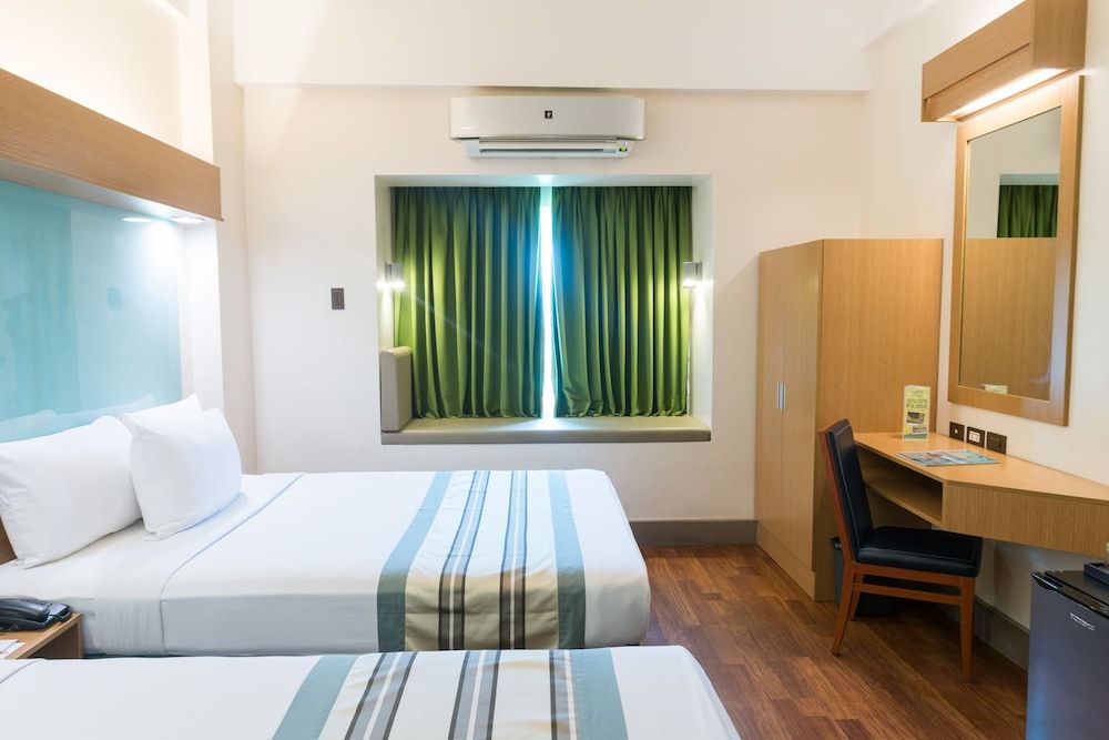 Room, 2 Queen Beds, Non Smoking