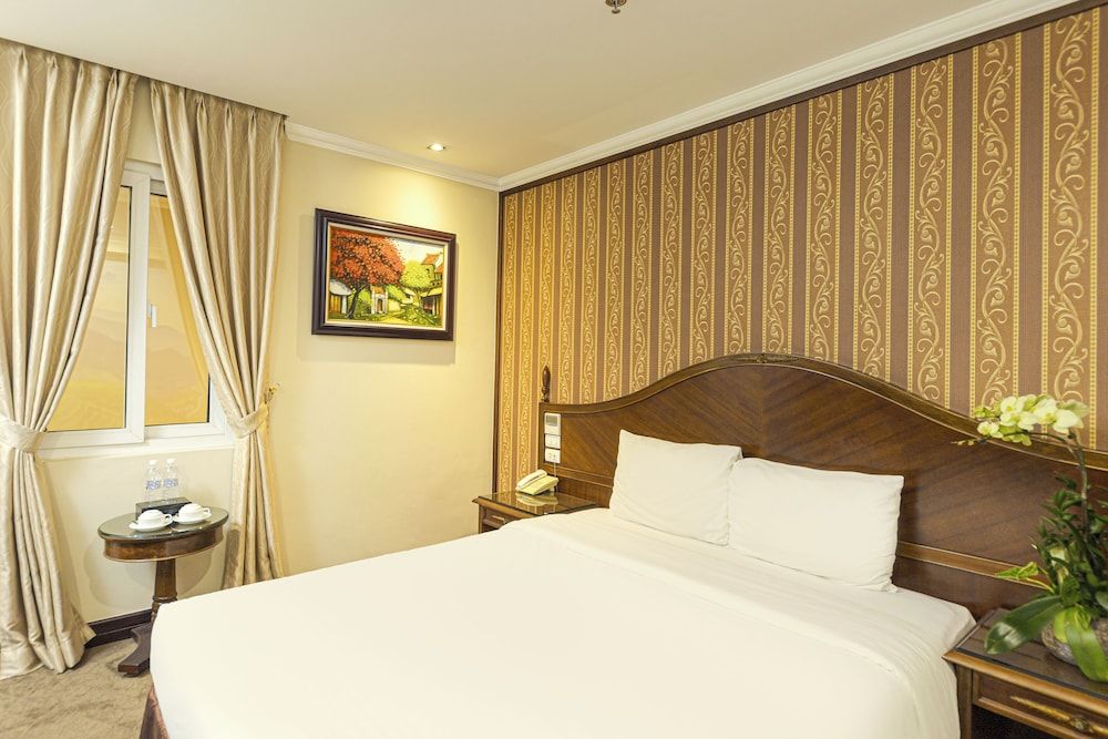 undefined Chalcedony Grand Hotel 10