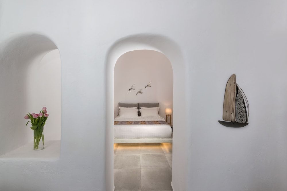 Adamant Suites Topaz Suite 5