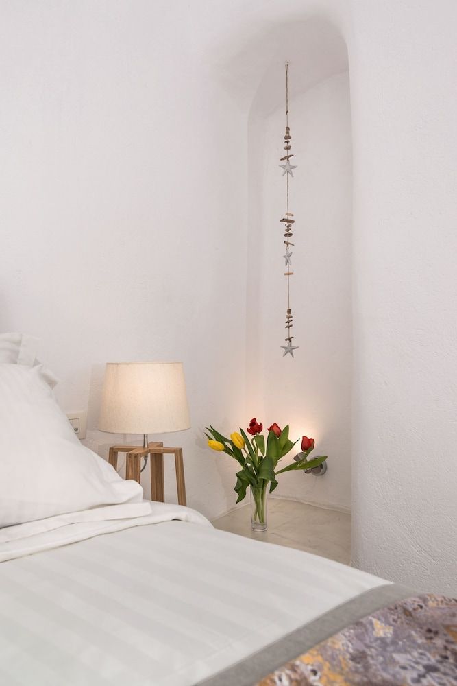 Adamant Suites Topaz Suite 4