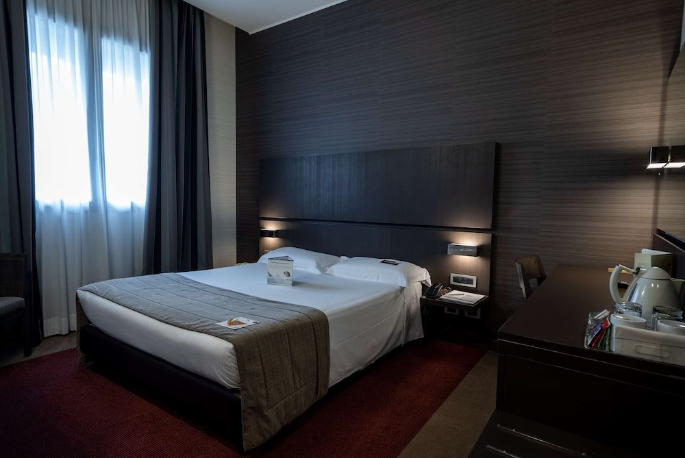 Superior Room, 1 Queen Bed