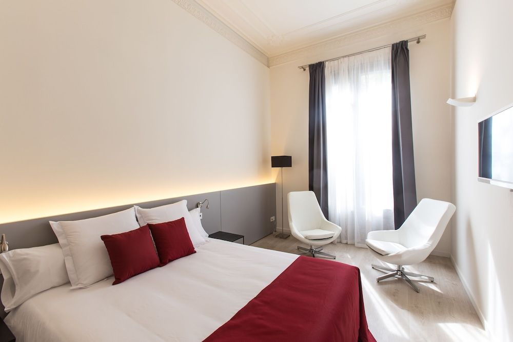 undefined Izaila Plaza Catalunya 2