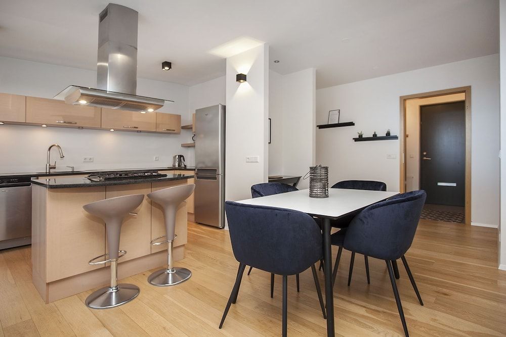 undefined Planet Apartments 7