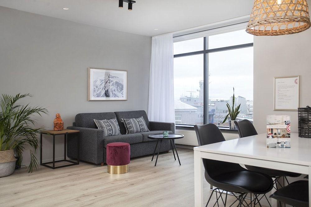 Planet Apartments Premium Sea view Apartment with balcony - free parking 11