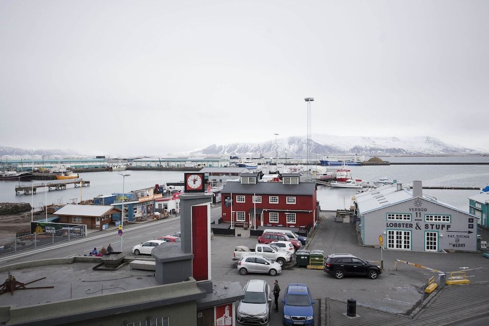 Planet Apartments Premium Sea view Apartment with balcony - free parking 6