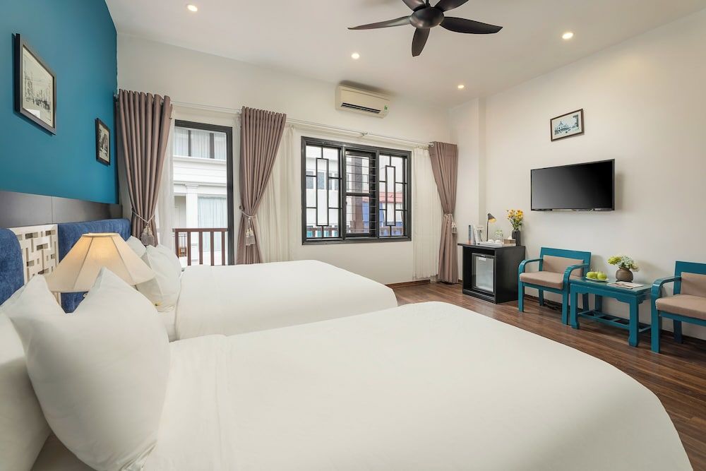 Suite room with Balcony