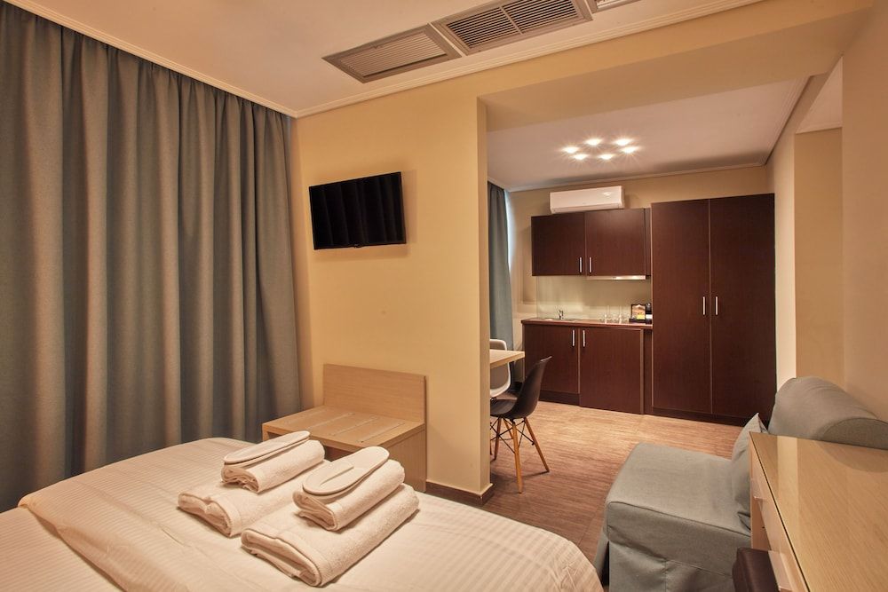 Athens Way Pop Art Hotel Deluxe Double Room, 1 Bedroom 4