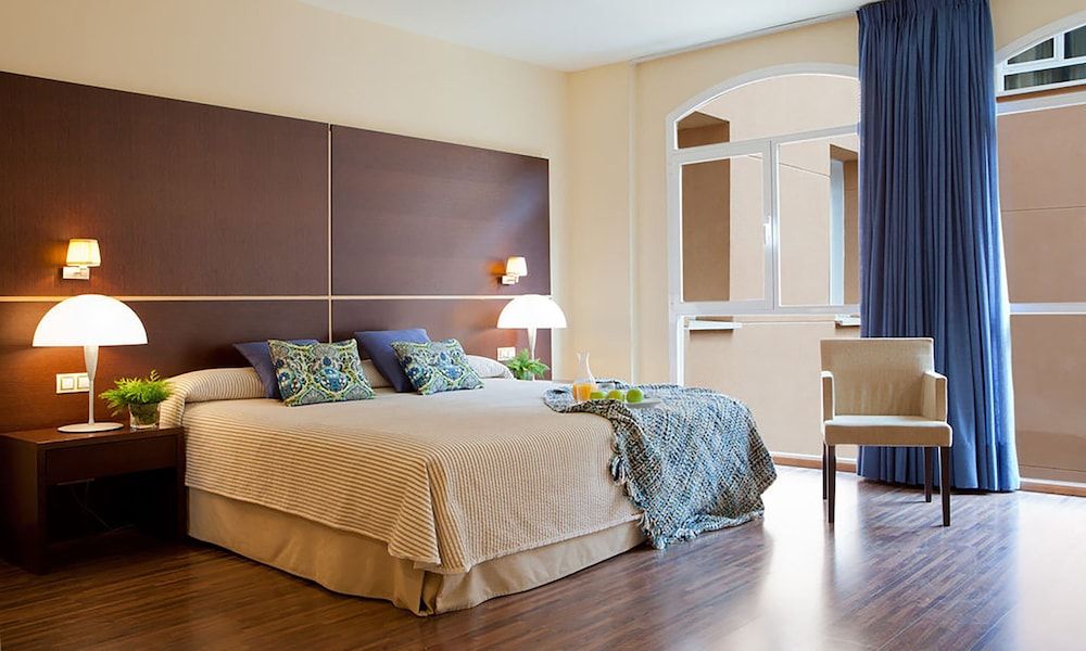 Double Room (with Living Room)