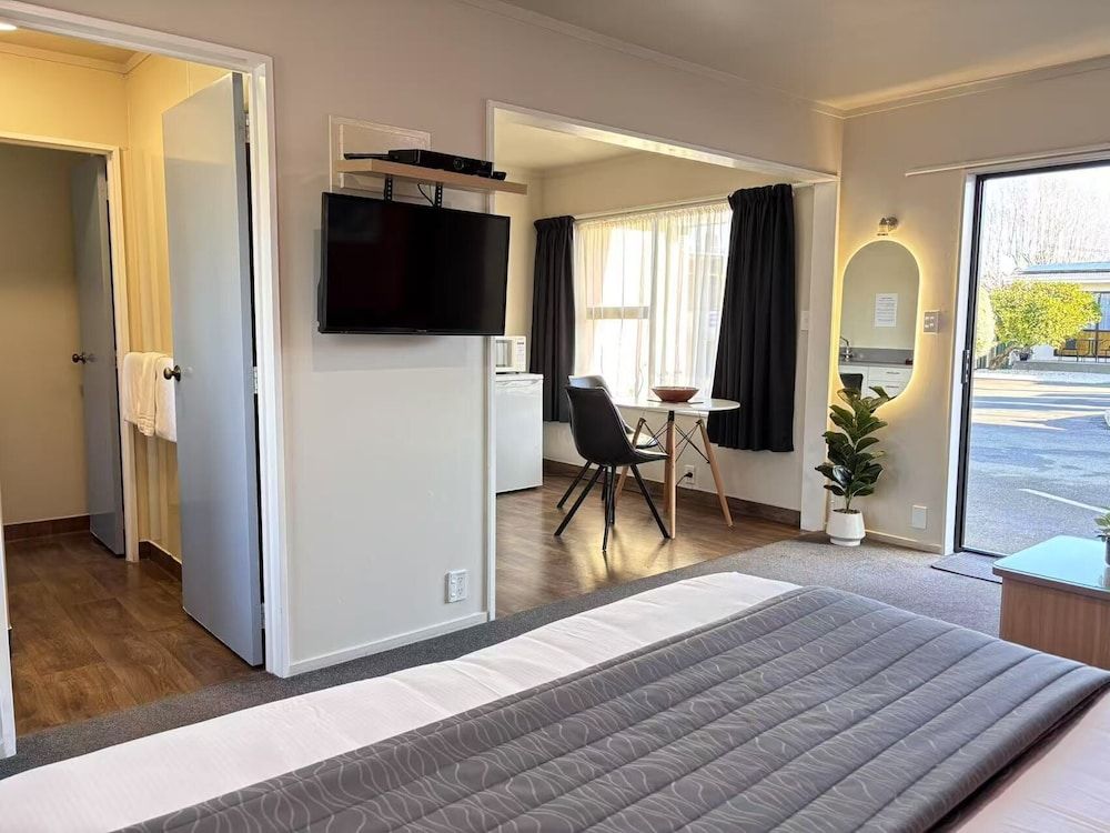 Arcadia Motel Studio (Super King) 12