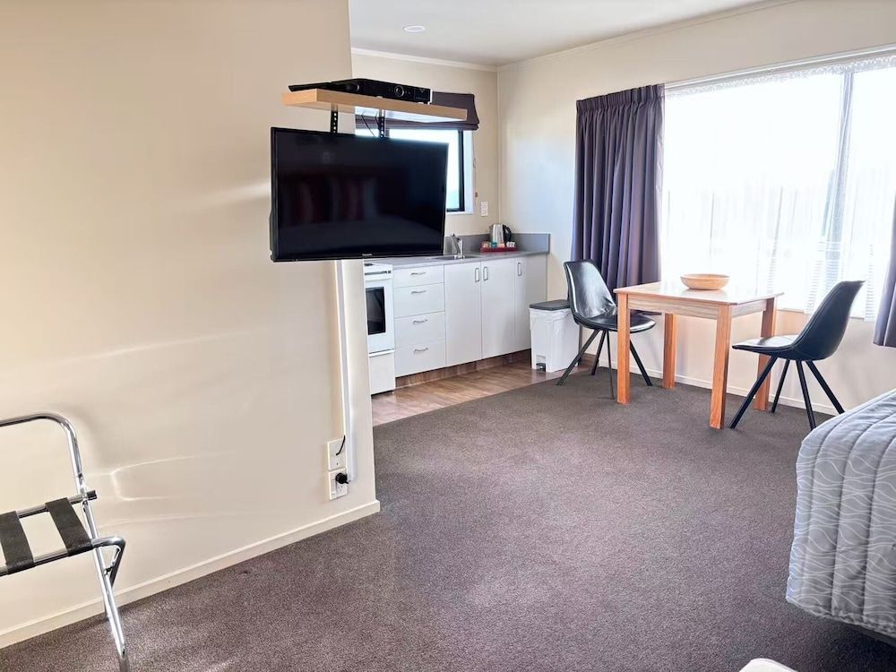 Arcadia Motel Studio (Super King) 17