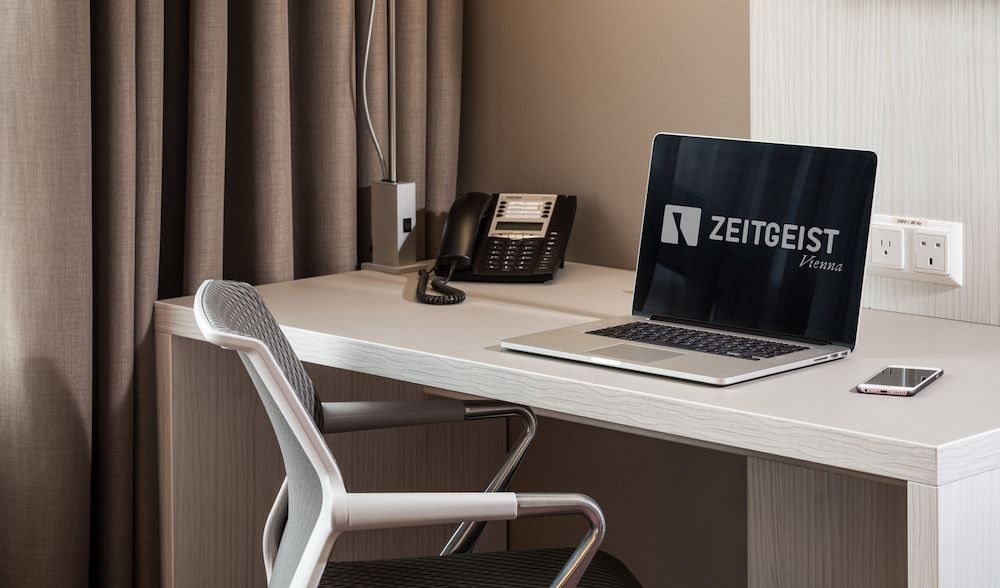 Hotel Zeitgeist Vienna Hauptbahnhof Classic Double Room 7