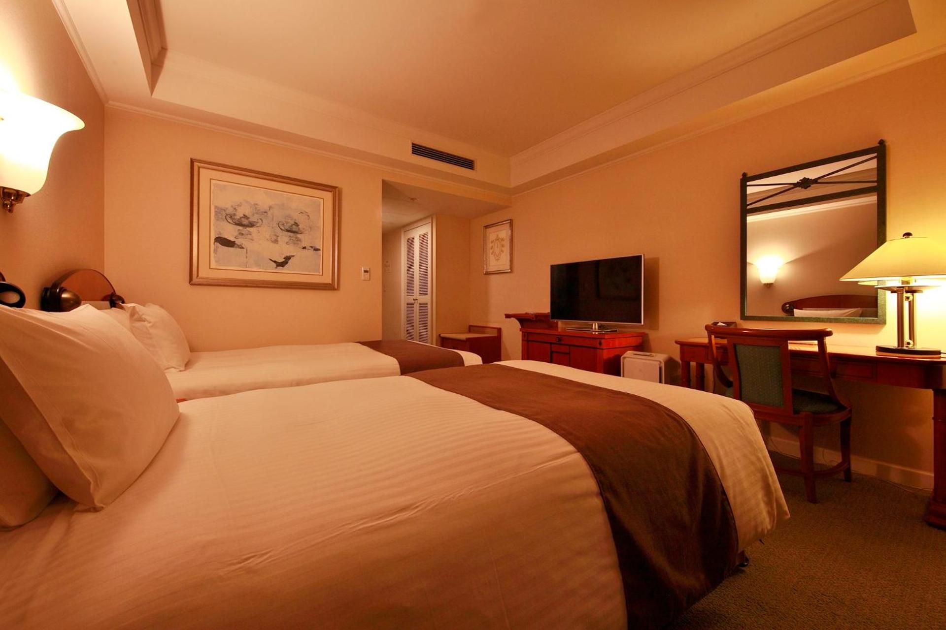 Early Check Out 9 AM - Standard Twin Room - Non-Smoking (2 Adult)