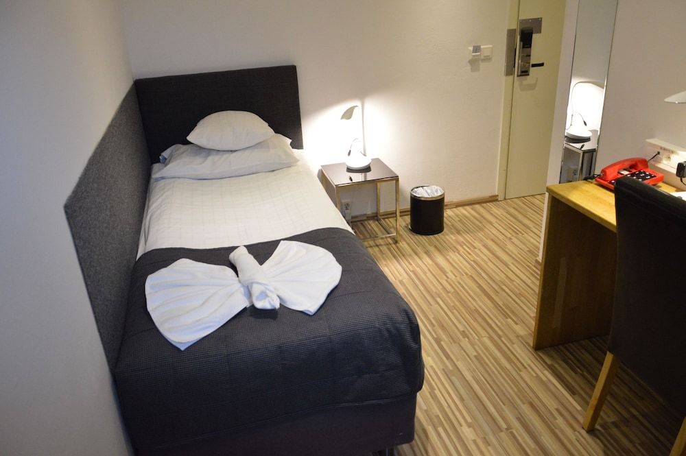 Best Western Hotel Anno 1937 Standard Room, 1 Twin Bed, Non Smoking 2