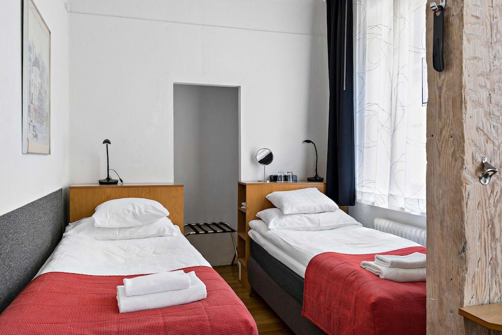 Best Western Hotel Anno 1937 Standard Room, 2 Twin Beds, Non Smoking 3