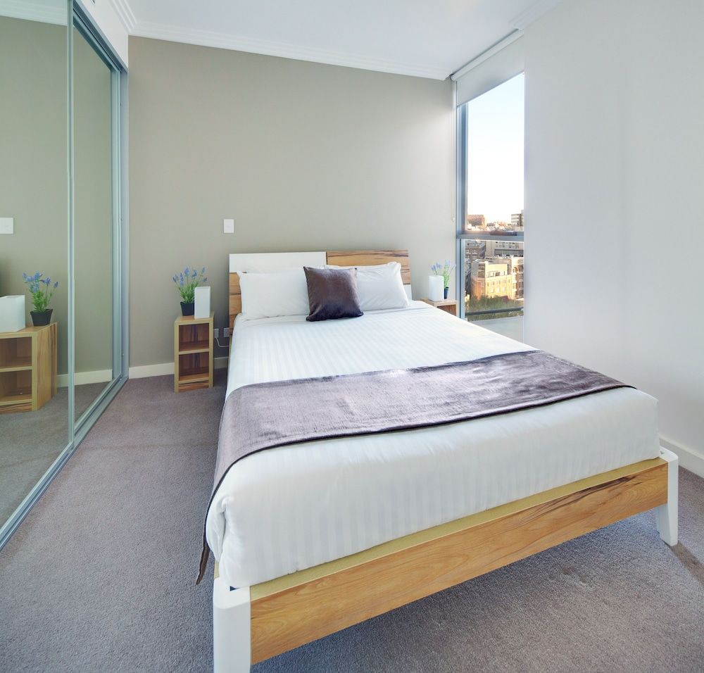undefined Zara Tower Hotel 8