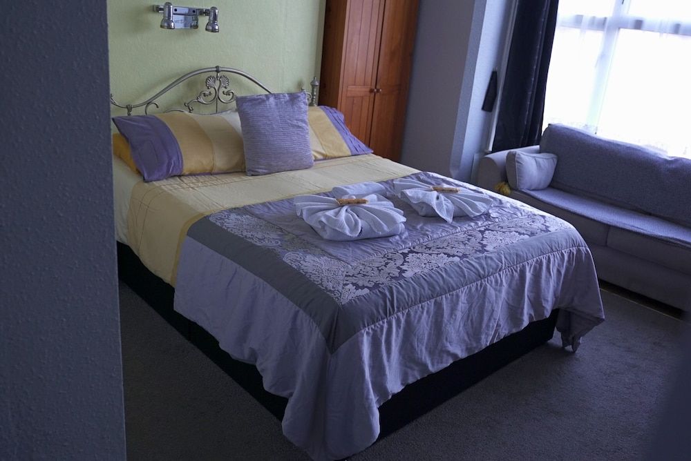 The Eastleigh Suite, Ensuite