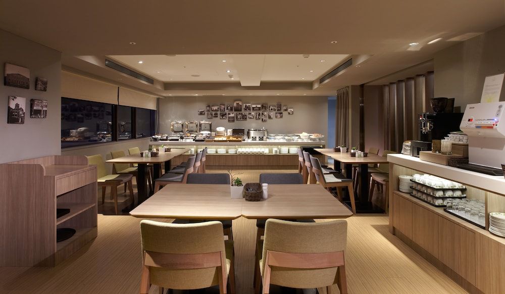 undefined Royal Inn Taipei Linsen 10