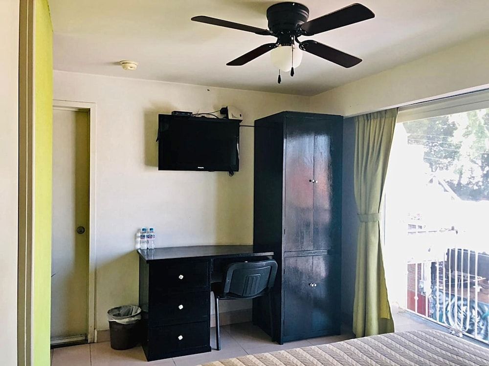 Hotel Rúah Standard room with fan 8